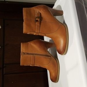 Bare Traps Western Cowboy Boots Booties Leather Shoes / Sz 8 1/2 / Camel tan